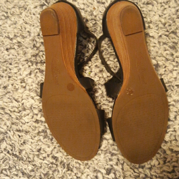 Lucky Brand Wedge Sandals - Picture 4 of 4